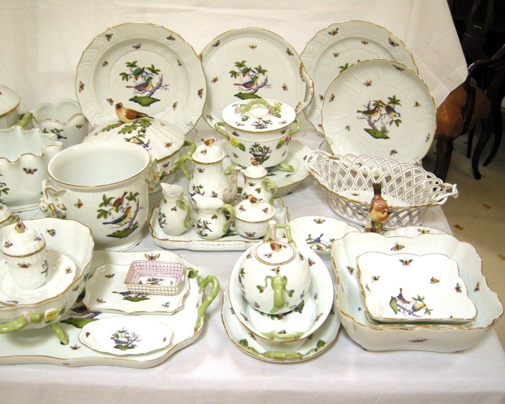 Monumental Herend China Set (GMD#2946) For Sale 1