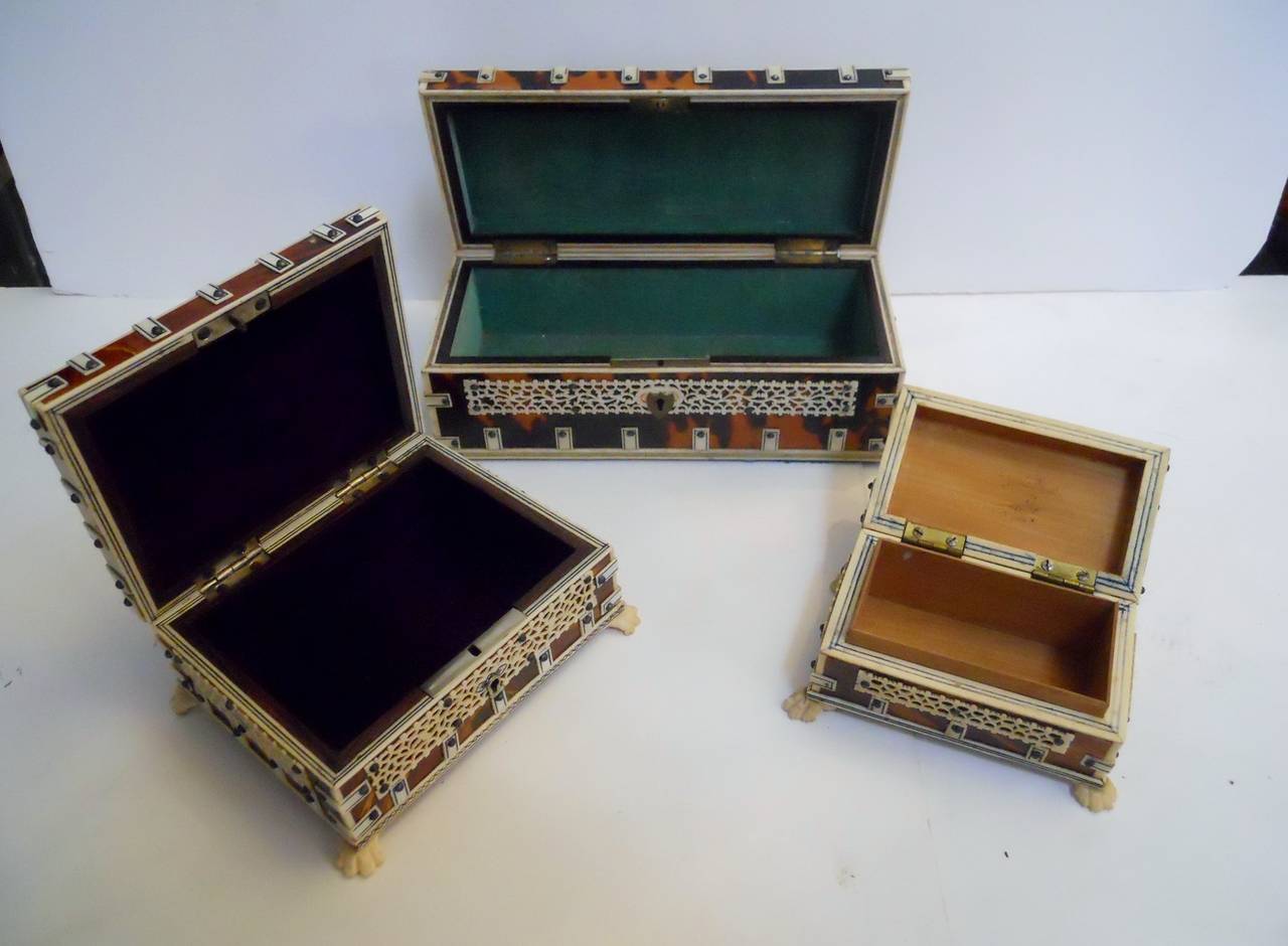 Three Anglo-Indian, Mid-20th Century Boxes In Good Condition For Sale In Los Angeles, CA