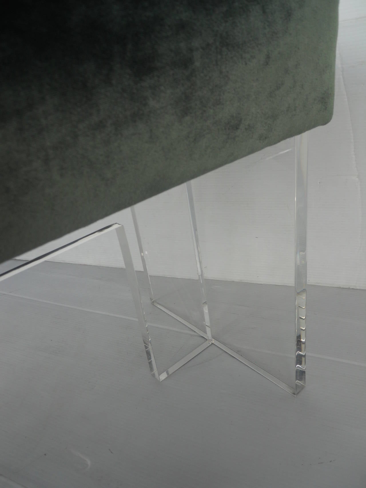 Chic Lucite Bench 1