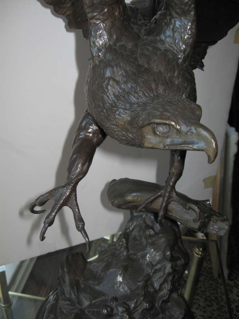 Finely Detailed Jules Moigniez Eagle Statue In Good Condition In Los Angeles, CA