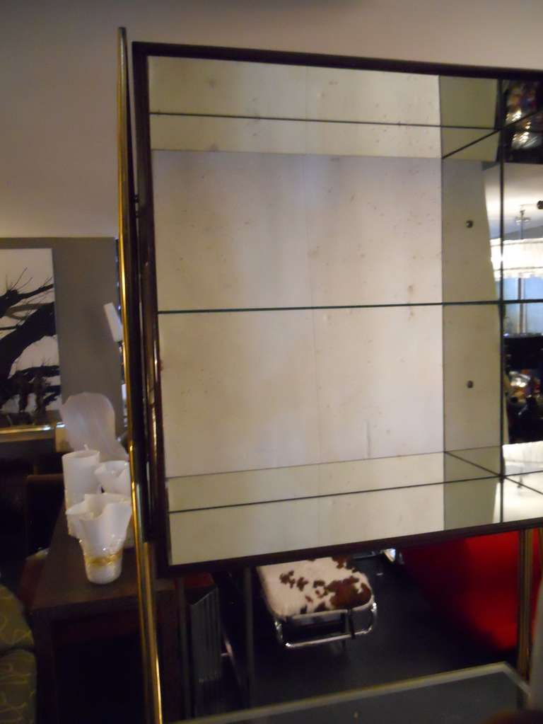 Astonishing Bar and Mirrored Cabinet in the Style of Gio Ponti 3