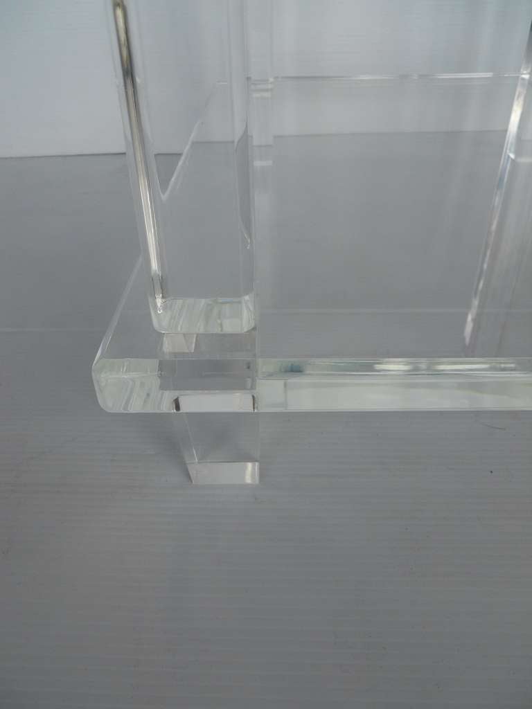 Classy Pair of Lucite Tables In Excellent Condition In Los Angeles, CA