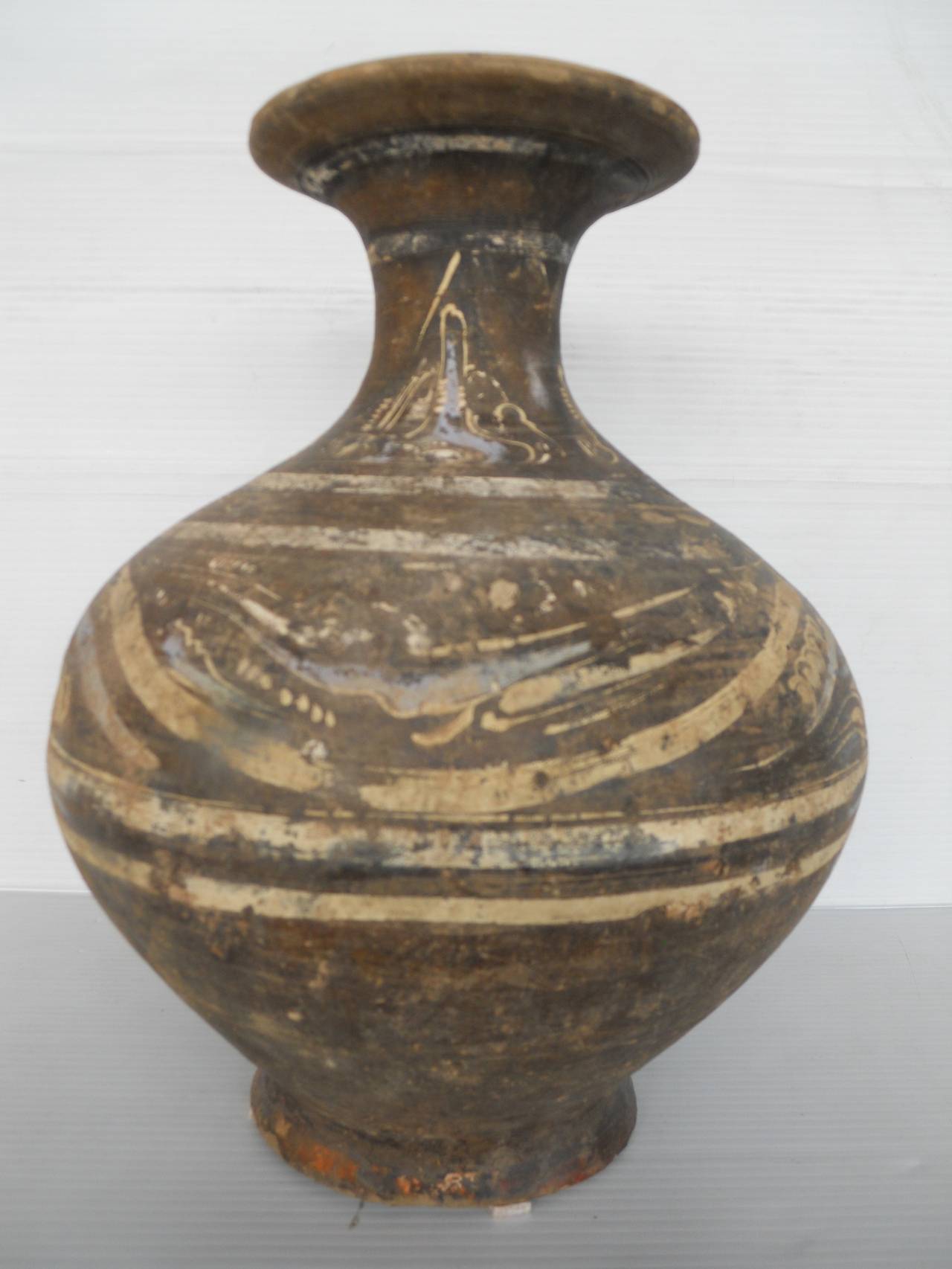 Pottery Han Dynasty Set of Urn and Vase