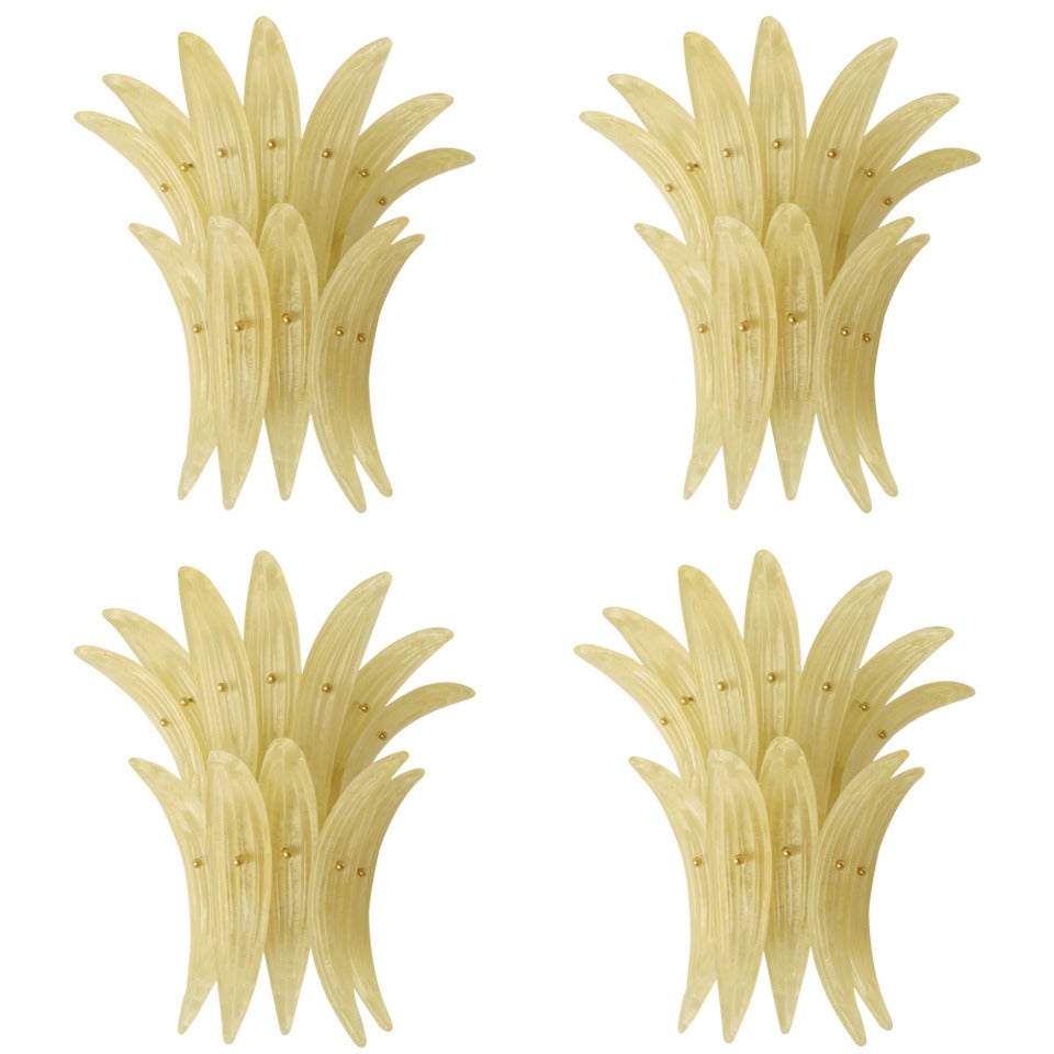 Charming Set of Four Barovier and Toso Palma Wall Sconces