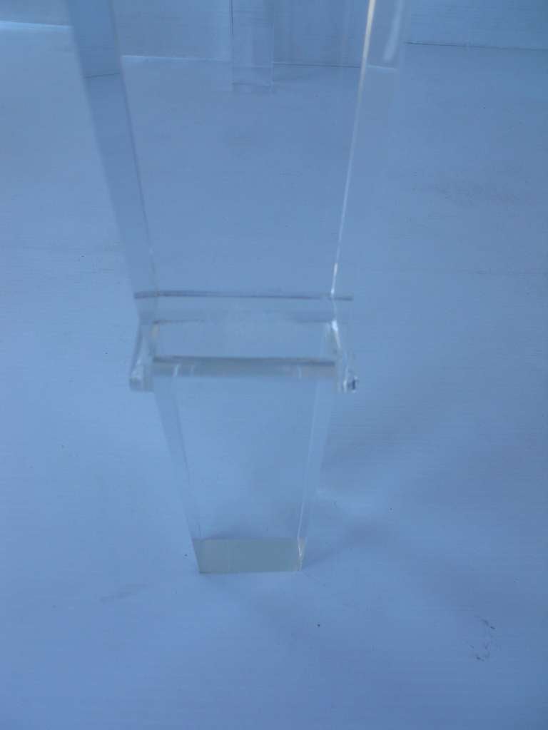Superb Lucite Table In Excellent Condition In Los Angeles, CA