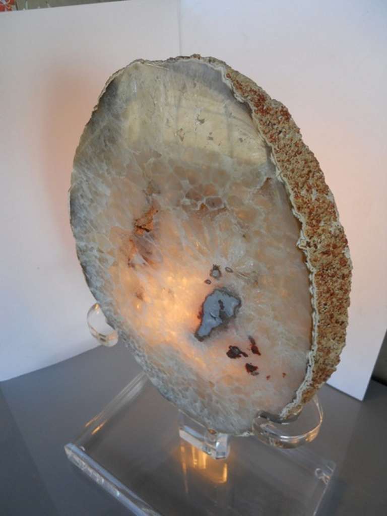 Natural Agate on a Lucite Base Lit From the Back
20.00 x 11.75 x 7.25 (H x W x D)