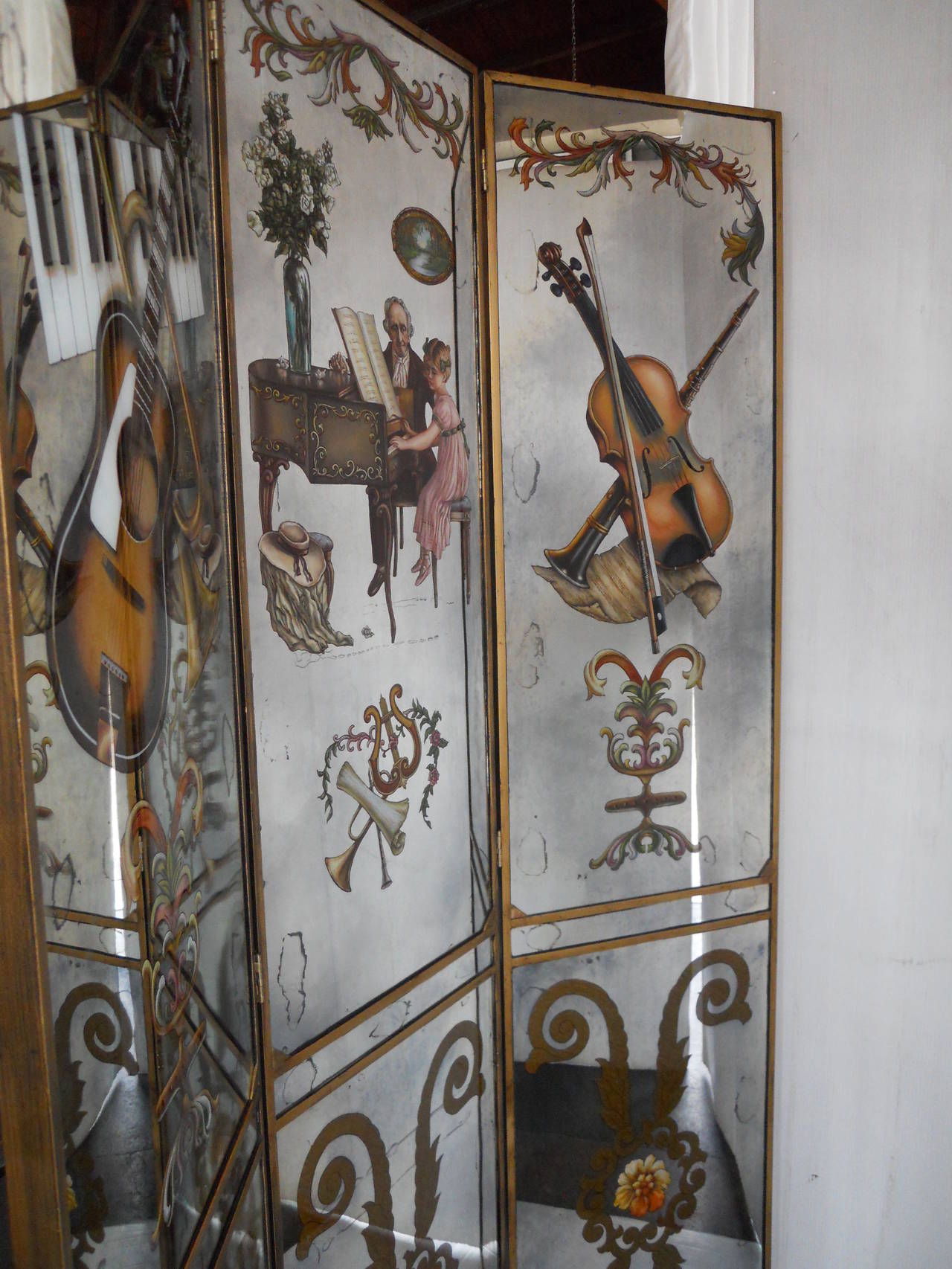 French Mirrored Screen