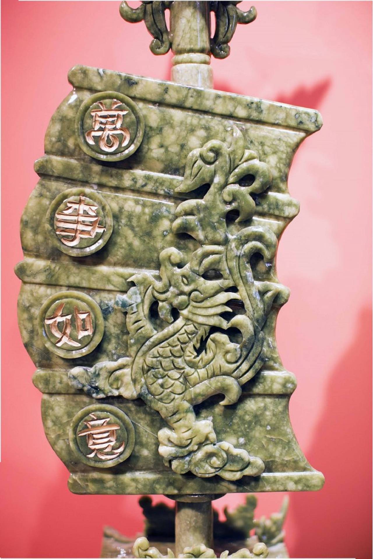 Chinesisches geschnitztes Serpentinen-D Drachenschiff (Holz)