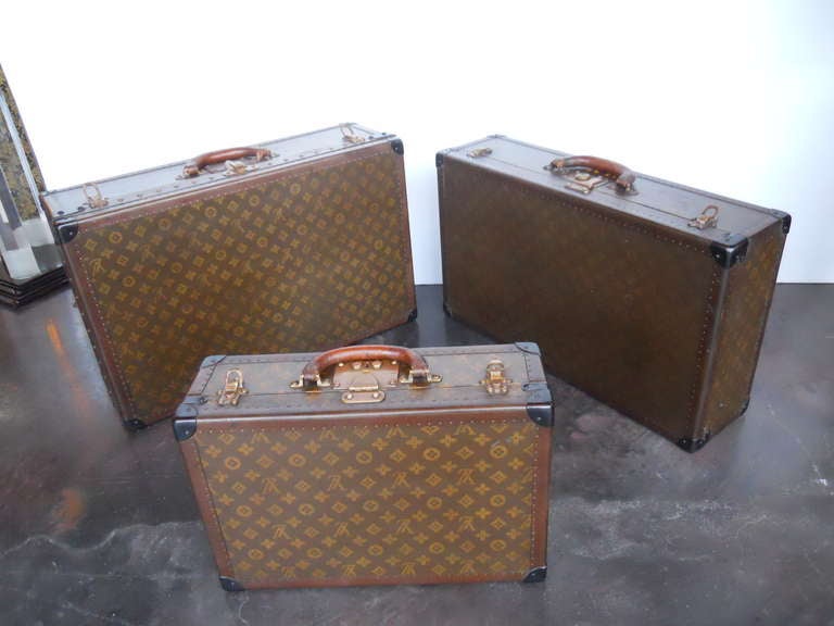 Great Set of 3 Louis Vitton Vintage Suitcases 5