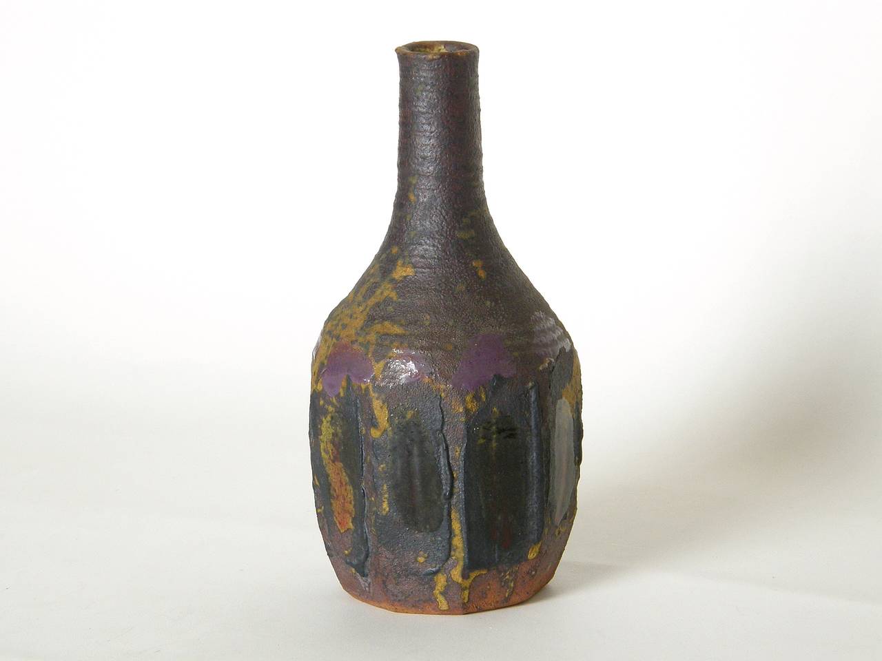 Ceramic vase by Robert Arneson, pioneering figure in the California Funk Art movement of the 1960s and 1970s.

Please contact us if you have any questions.