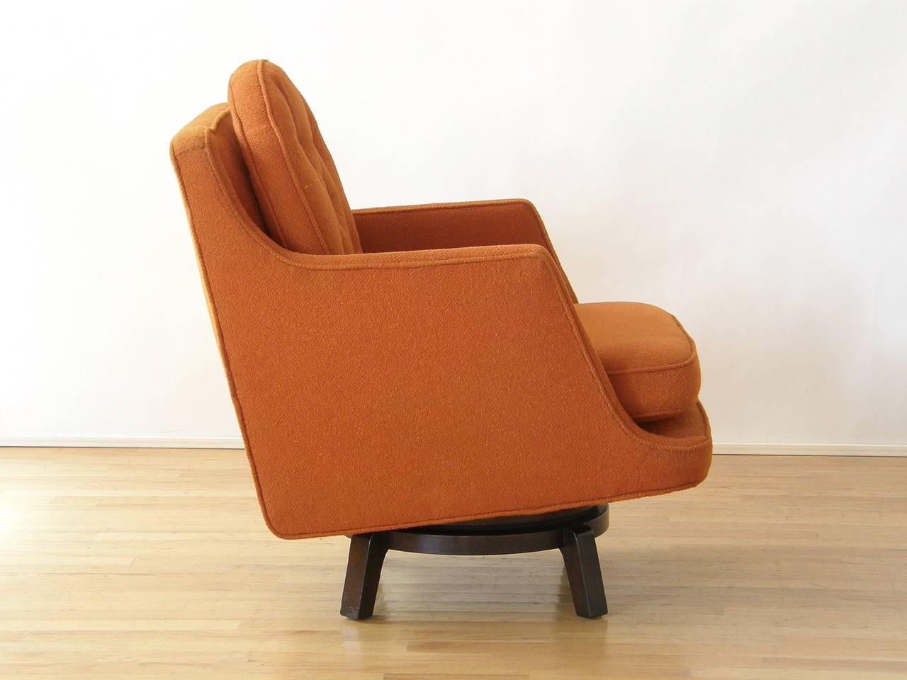 Mid-Century Modern Edward Wormley for Dunbar Swivel Lounge Chair