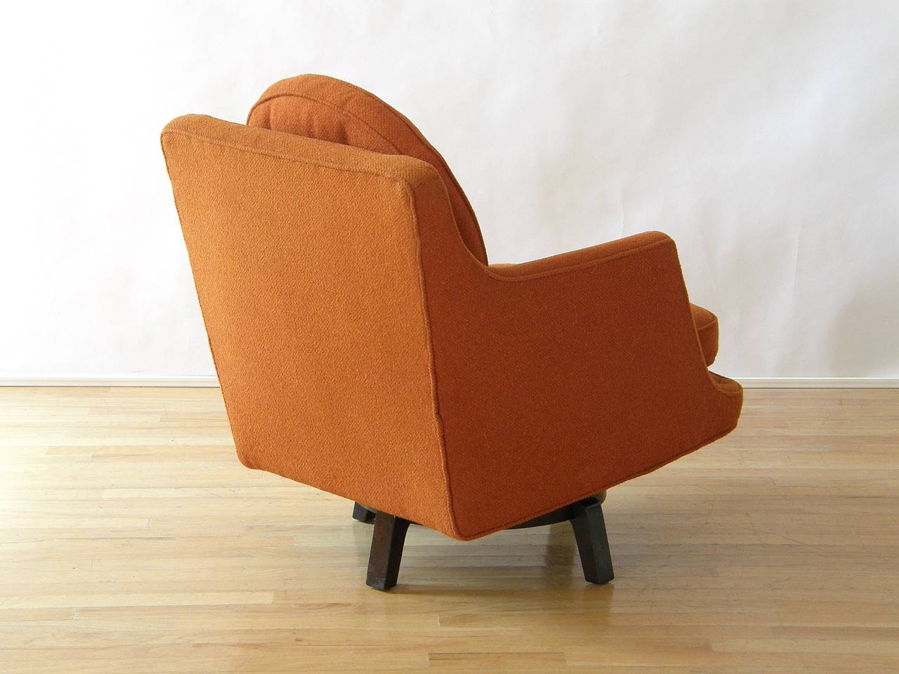 American Edward Wormley for Dunbar Swivel Lounge Chair