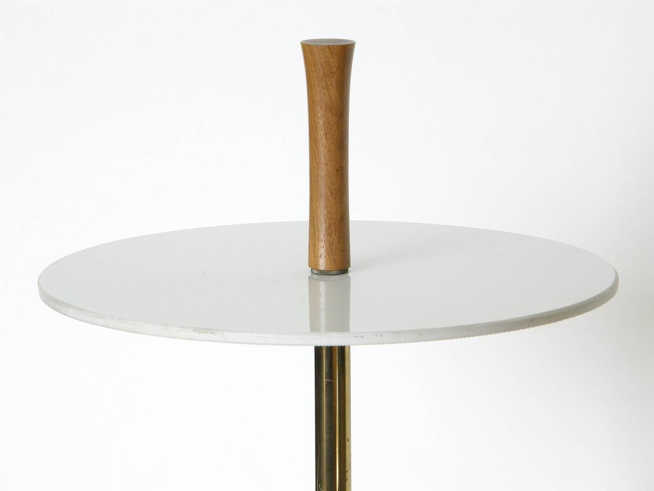 Brass and Carrara Glass Portable Side Table In Good Condition In Chicago, IL
