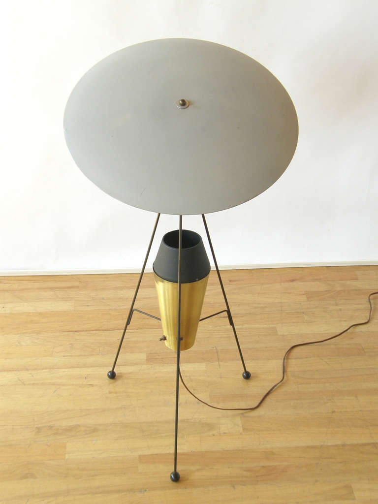Émaillé 1951 M.O.M.A. (Maîtrise d'art) Lampe de concours de design conçue par A.W. et Marion Geller en vente