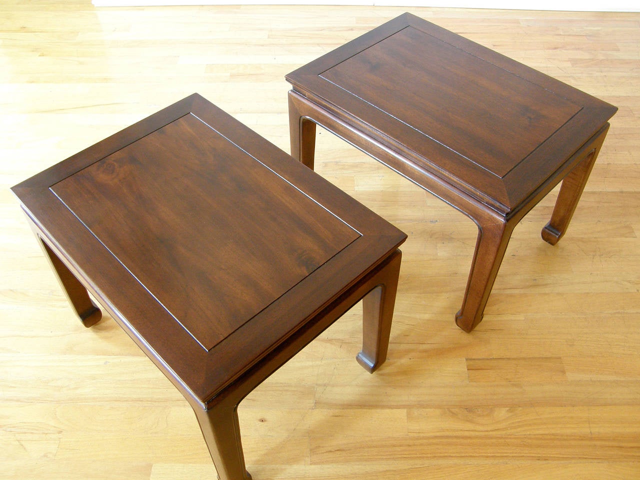 Pair of Henredon Chinoiserie Stools or Tables In Good Condition In Chicago, IL
