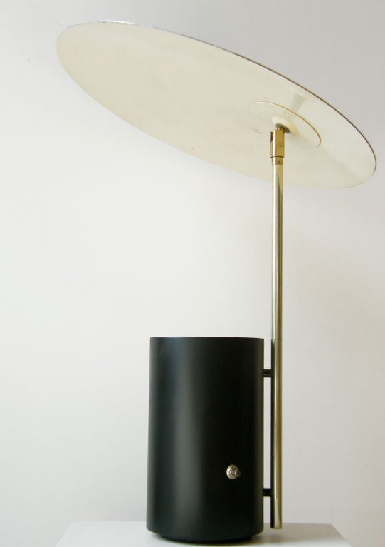 American 'Half-Nelson' lamp