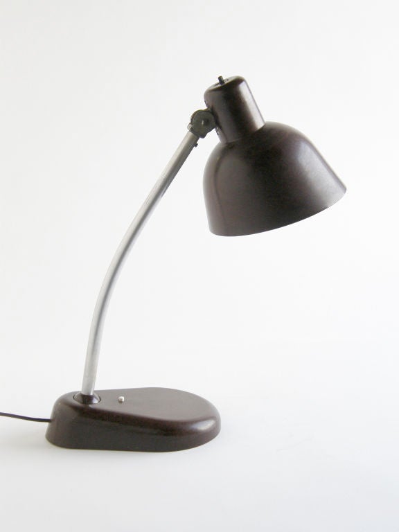Bakelite and Aluminum Industrial Desk Work Lamp with Adjustable Arm and Shade In Good Condition For Sale In Chicago, IL