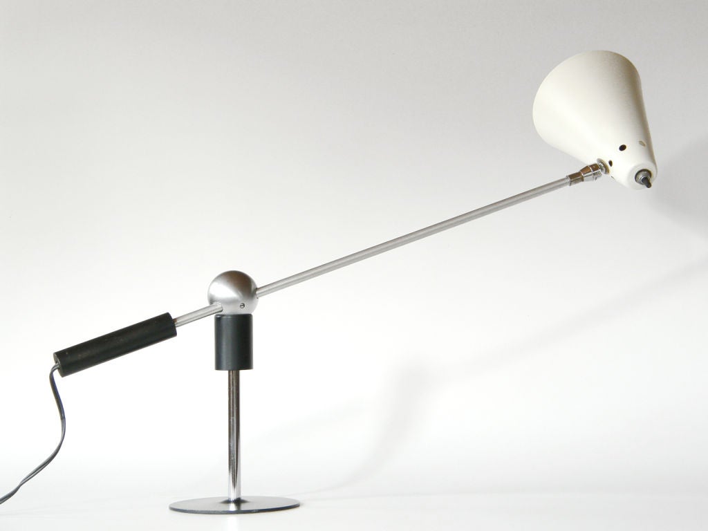 magnet ball lamp