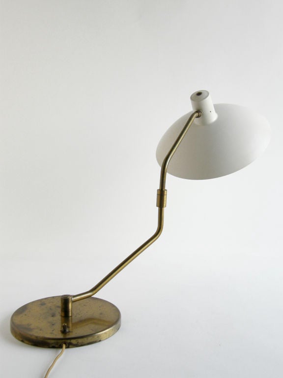 Mid-Century Modern Clay Michie Table Desk Lamp for Knoll with Swiveling Arm and Adjustable Shade For Sale