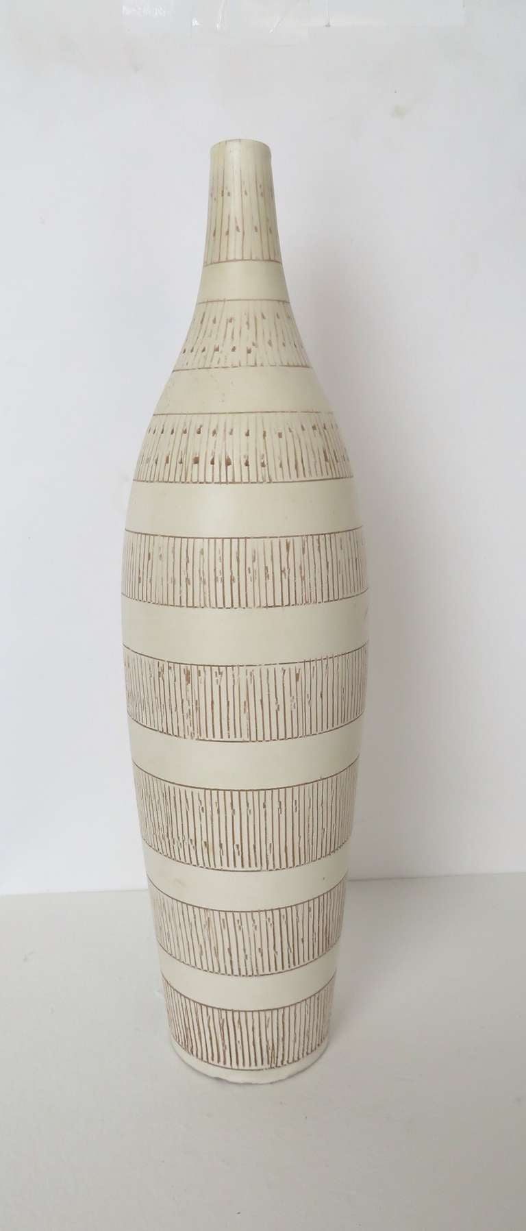Mid-Century Modern White Scrafitto Glazed Italian Ceramic Bottle