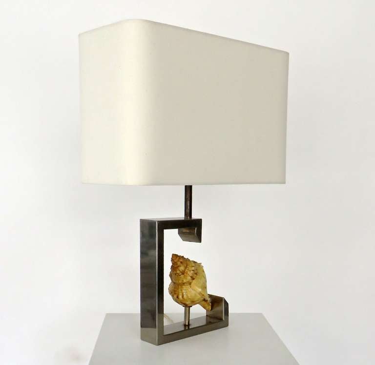 Late 20th Century French Table Lamp with Real Seashell Surrounded by Nickel Chrome Frame For Sale