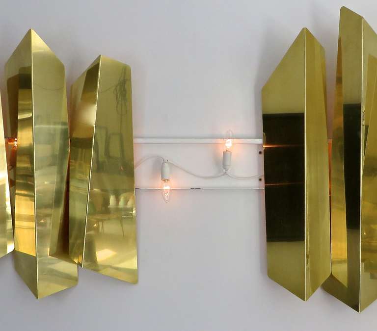 Monumental Long Abstract Italian Brass Sconce by Mario Torreggiani c1970 1