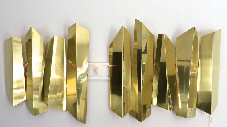 Late 20th Century Monumental Long Abstract Italian Brass Sconce by Mario Torreggiani c1970