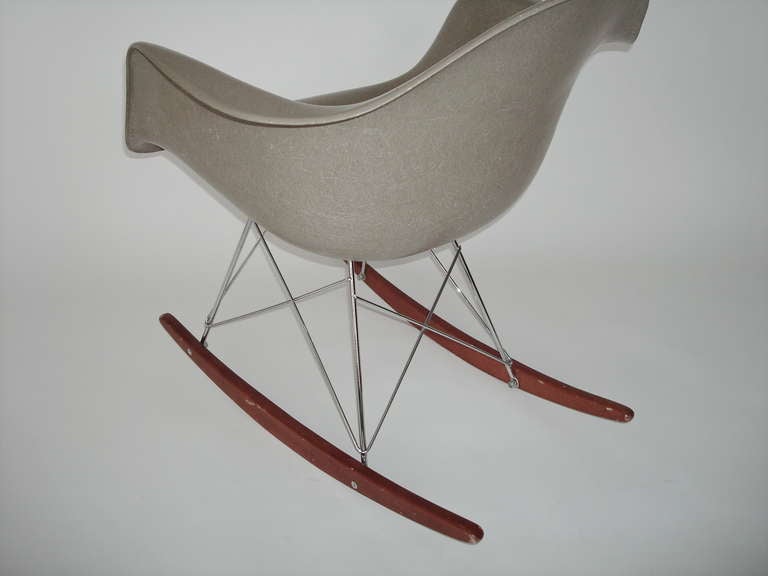 An Charles & Ray Eames Rocker for Herman Miller 1