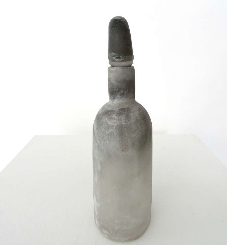 Italian Cendese Scavo Finish Glass Handblown Bottle In Excellent Condition In Chicago, IL
