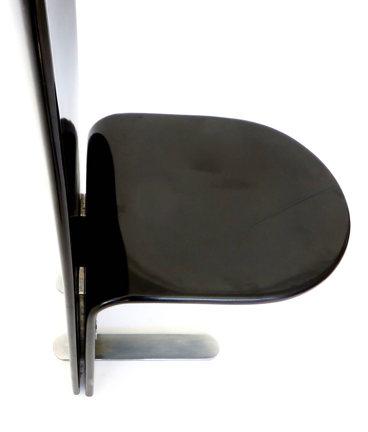 Sculptural Pellican Chair by Italian Designer Luigi Saccardo, Arrmet Edition 1