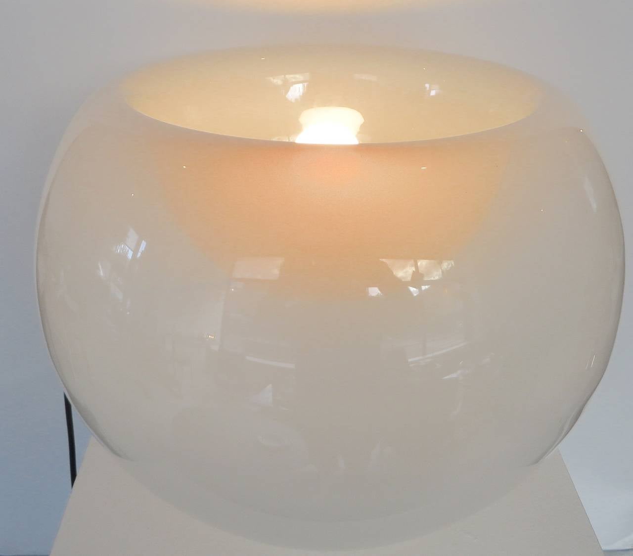 Italian White Opaque Murano Table Lamp for Artemide by Eleonore Peduzzi Riva 3