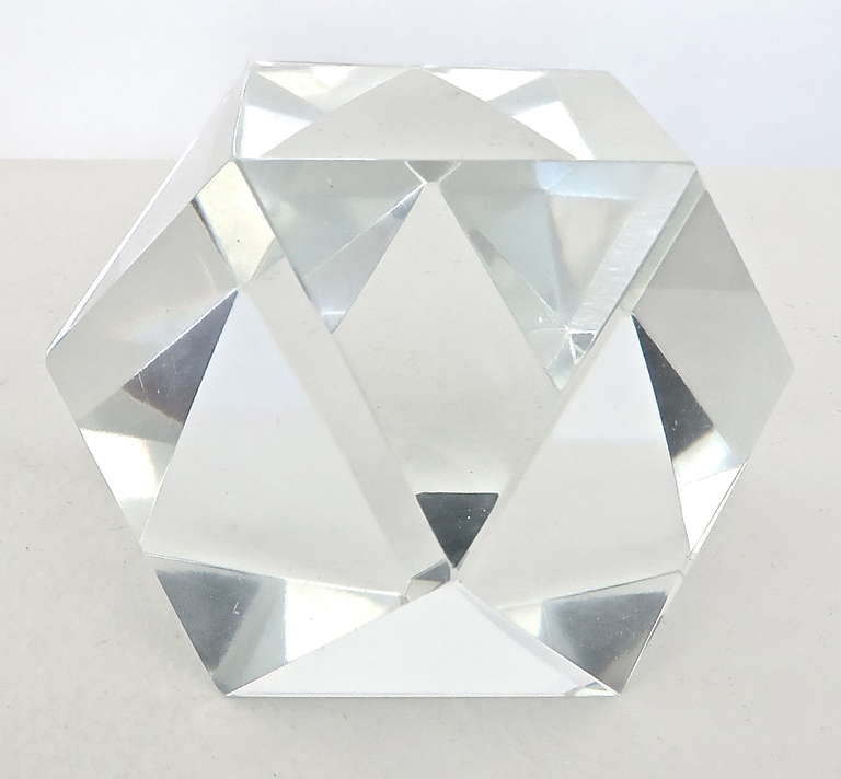 Beautiful faceted crystal paperweight by Baccarat. Beautiful desk object. 
Excellent condition.