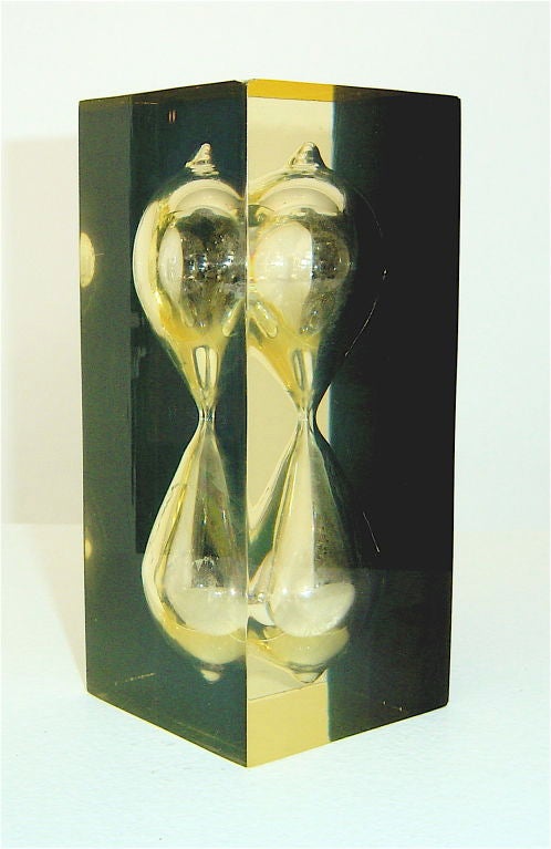 French Hourglass Sand Timer in Resin 2