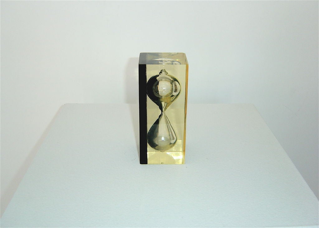 French Hourglass Sand Timer in Resin 3