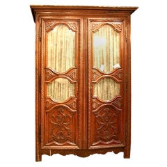18th Century Louis XIV Carved Armoire 10