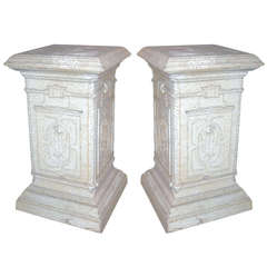 One Pair of 19th Century English Iron Garden Pedestals 1