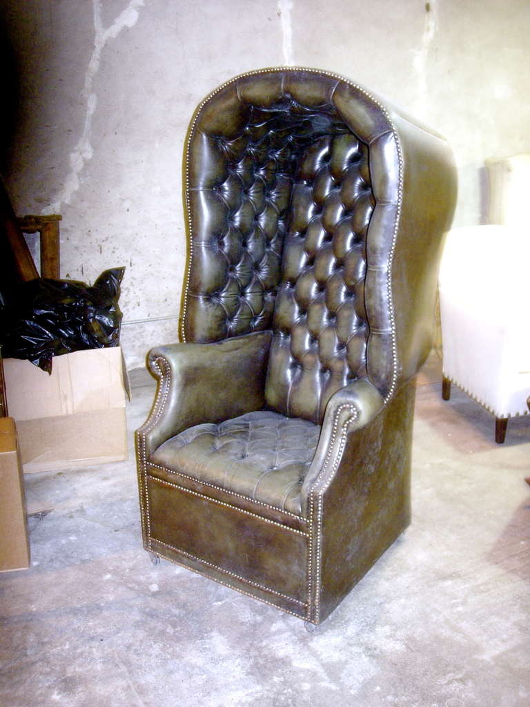 ENGLISH LEATHER PORTERS CHAIR, LEATHER HAS BEEN CLEANED, CAME OUT OF THE BURBERRY'S STORE IN CHICAGO.