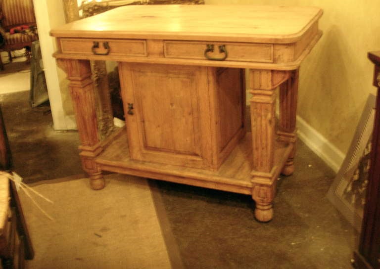 Handsome English pine center table or kitchen island.