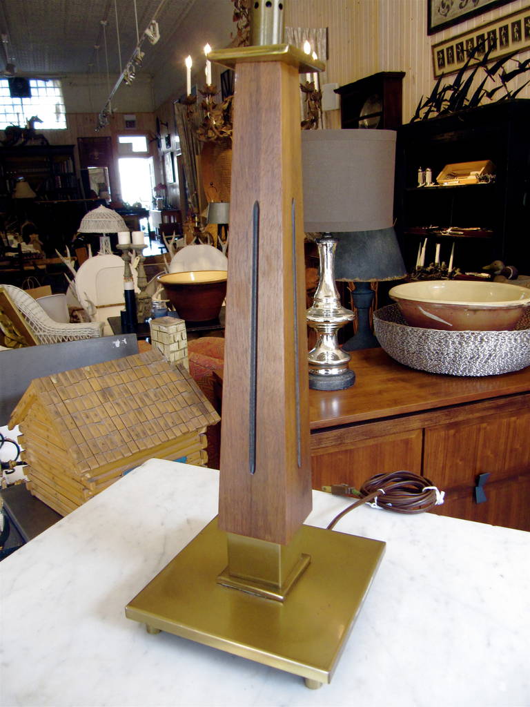 American Chic Pair of Teak and Bronze Mid-Century Table Lamps For Sale