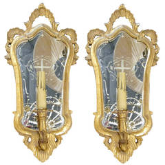 One Pair of Italian Giltwood Sconces with Mirror Backing 7