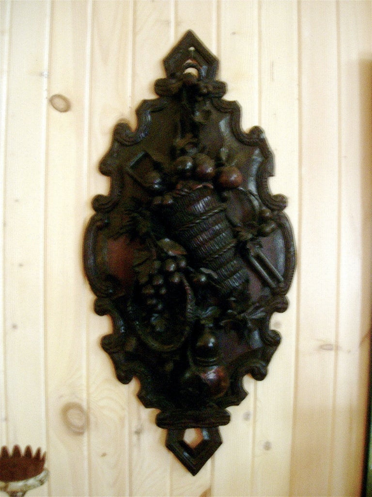 Exceptional 19th century black forest carving of basket and fruit very detailed and in-depth carving. Can send additional photo's upon request.