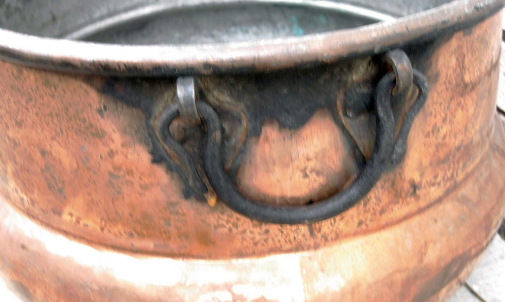 ENGLISH COPPER AND IRON WOOD PALE