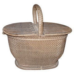 Charming Handwoven Nantucket Style Basket 11