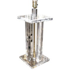 Very Chic Lucite Table Lamp 6