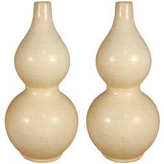 Crackle-Glazed Double-Gourd Vase