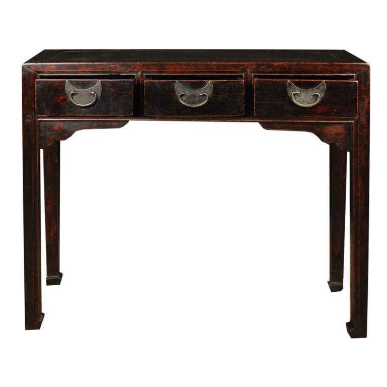 19th Century Chinese Triple Moon Altar Table In Excellent Condition In Chicago, IL