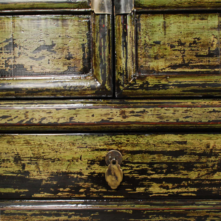 Early 20th Century Green Lacquer Chest 1