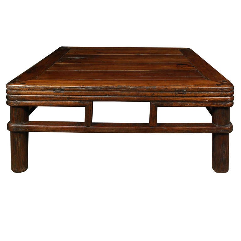 19th Century Chinese Low Kang Table In Excellent Condition In Chicago, IL