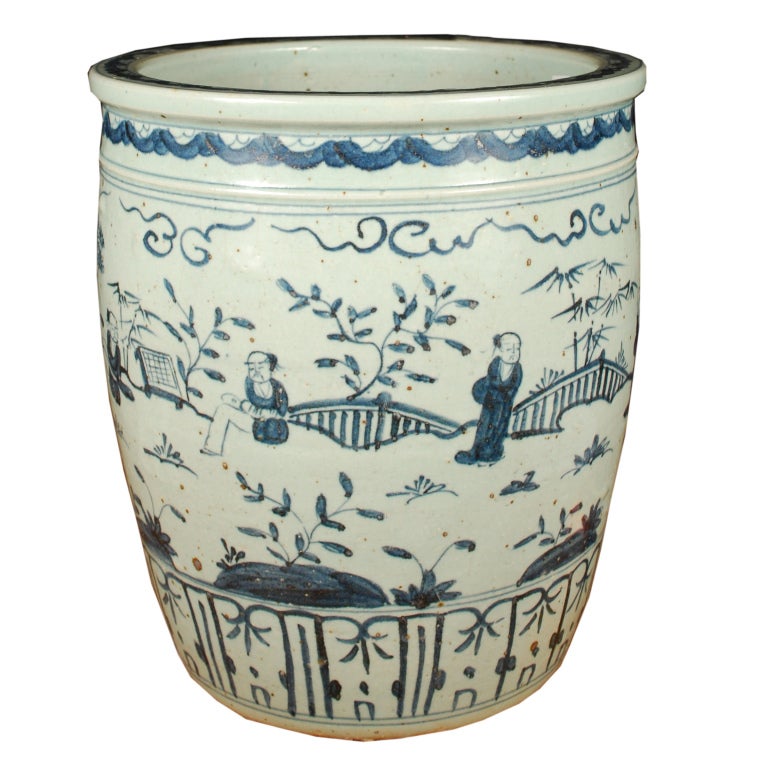 A 20th century Chinese blue and white porcelain fish pond painted with figures in a garden landscape amidst auspicious plants.

Pagoda Red Collection #:  BJA074

Keywords:  Jar, pot, urn, vessel, planter, jardiniere, bowl