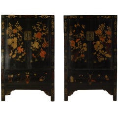 Pair of 19th Century Chinese Black Lacquer Cabinet with Wucai Painting Pair of 19th Century Chinese Black Lacquer Cabinet with Wucai Painting